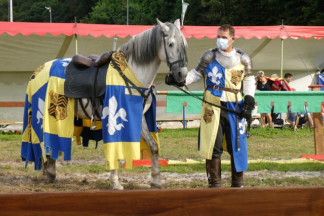 探讨这个变 探讨这个变